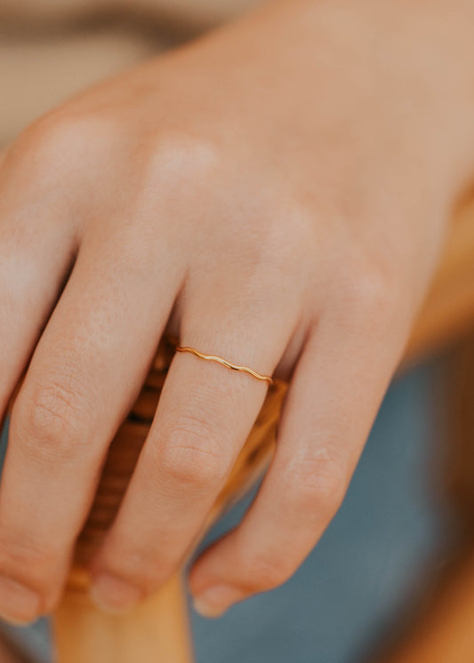 Tiny Wave Ring