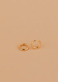 Mina Hoops