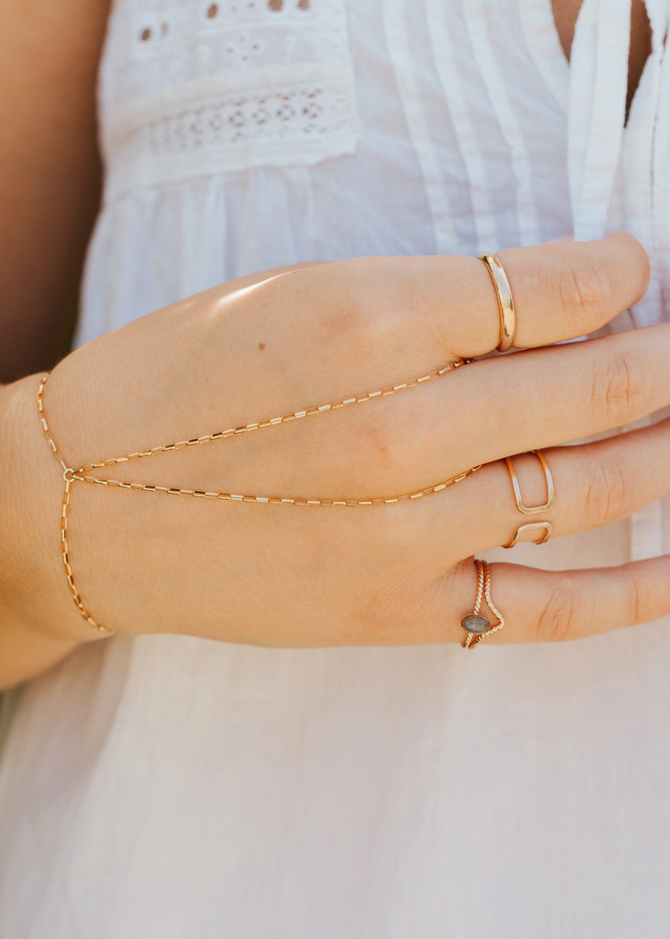 Quinn Hand Chain
