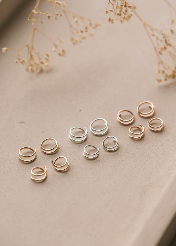 Tiny Twist Earring – 4mm + 10mm